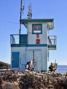 Art workshop at the beach